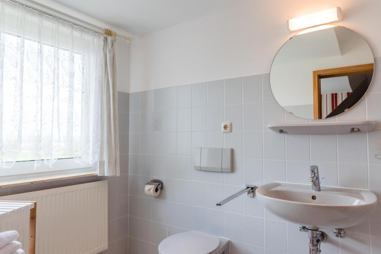 Straendhus Bed&Breakfast Hasselberg  Exterior foto