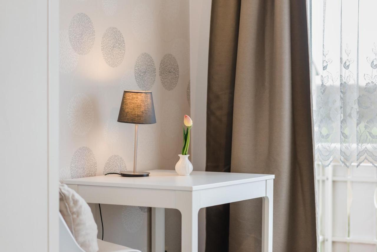 Straendhus Bed&Breakfast Hasselberg  Exterior foto