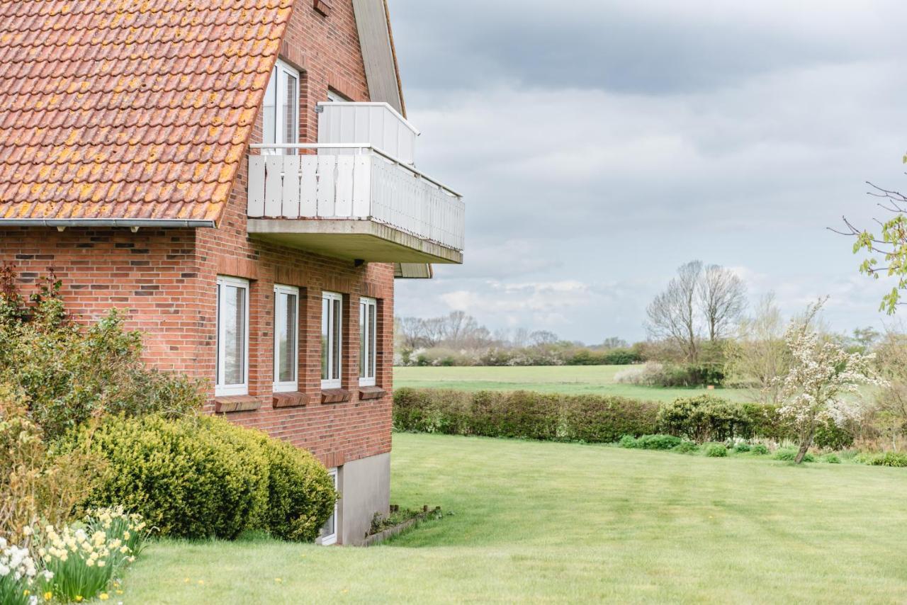 Straendhus Bed&Breakfast Hasselberg  Exterior foto