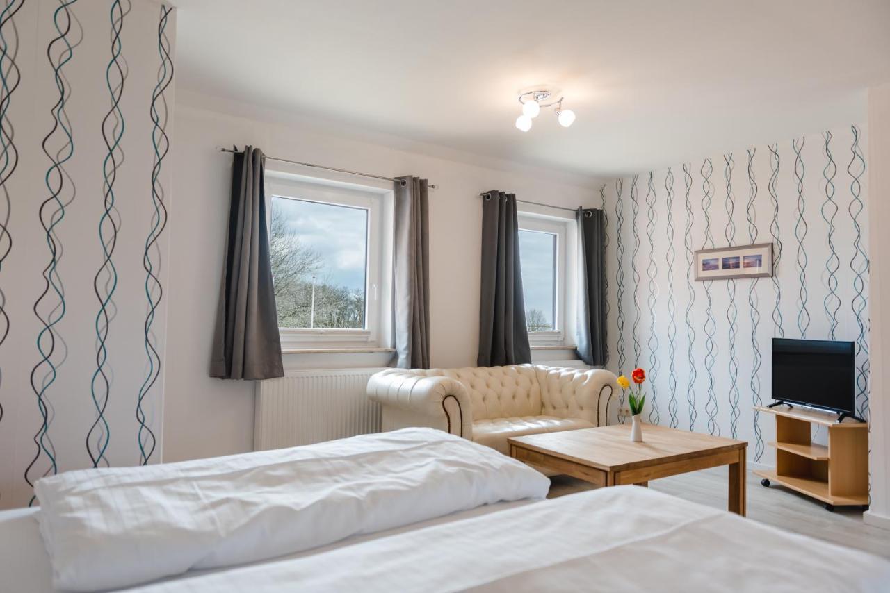Straendhus Bed&Breakfast Hasselberg  Exterior foto