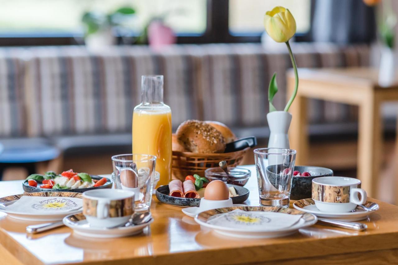 Straendhus Bed&Breakfast Hasselberg  Exterior foto